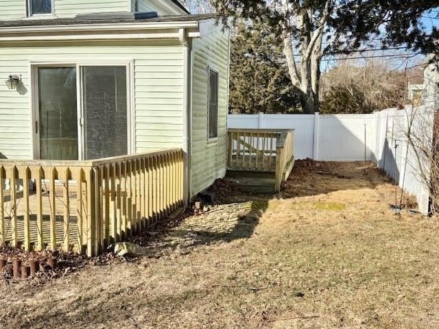 12 Smiths Ln, Kingston, MA 02364