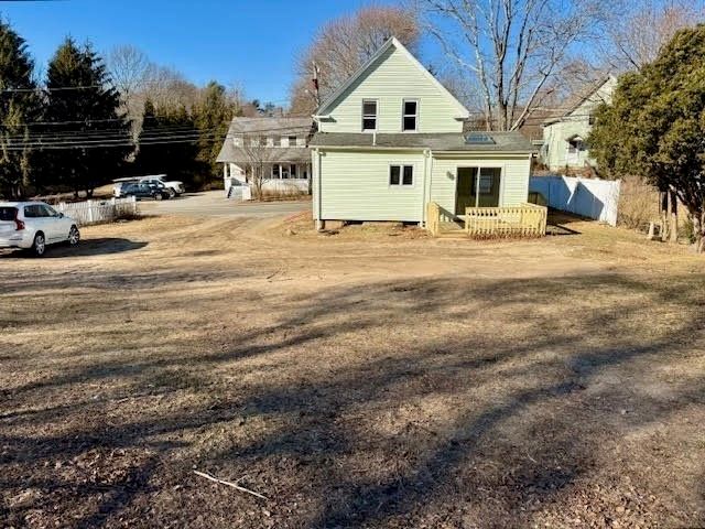 12 Smiths Ln, Kingston, MA 02364