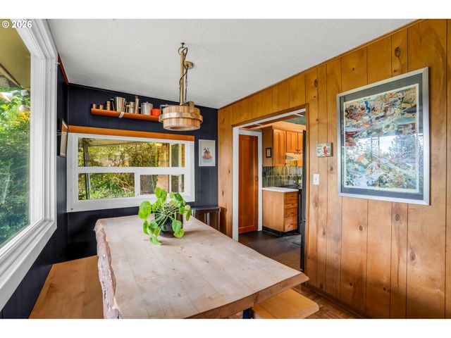 10413 Nw LAIDLAW Rd, Portland, OR 97229