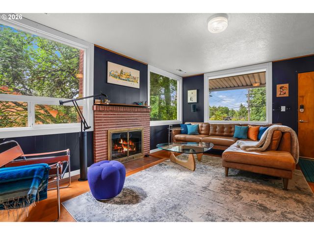 10413 Nw LAIDLAW Rd, Portland, OR 97229
