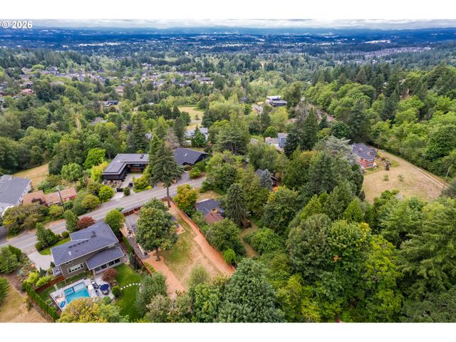 10413 Nw LAIDLAW Rd, Portland, OR 97229