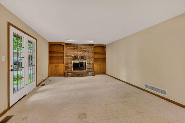 8314 BRECKENRIDGE Way, Columbus, OH 43235