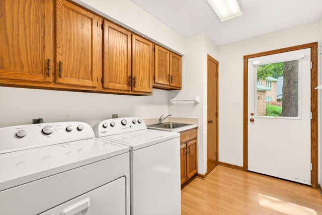 8314 BRECKENRIDGE Way, Columbus, OH 43235