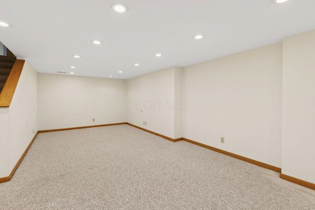 8314 BRECKENRIDGE Way, Columbus, OH 43235