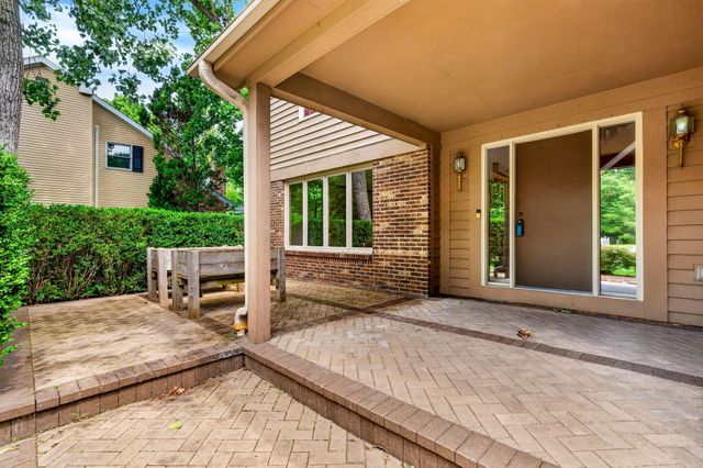 8314 BRECKENRIDGE Way, Columbus, OH 43235