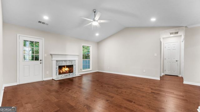 1100 Avalon Drive, Lawrenceville, GA 30044