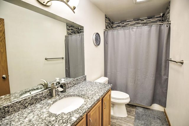 103 Victoria Lane, Barneveld, WI 53507