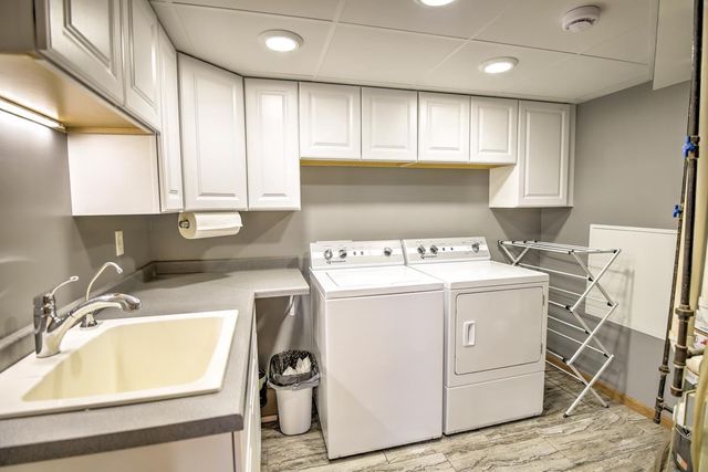 103 Victoria Lane, Barneveld, WI 53507