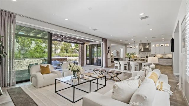 117 Interstellar, Irvine, CA 92618
