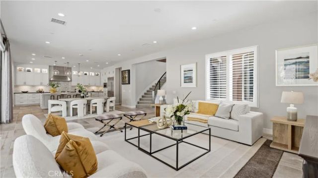 117 Interstellar, Irvine, CA 92618