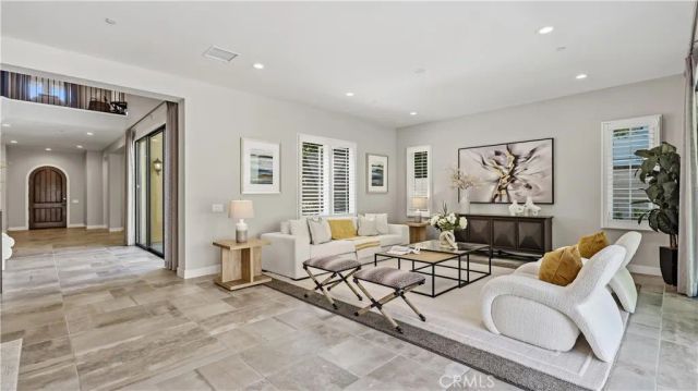 117 Interstellar, Irvine, CA 92618