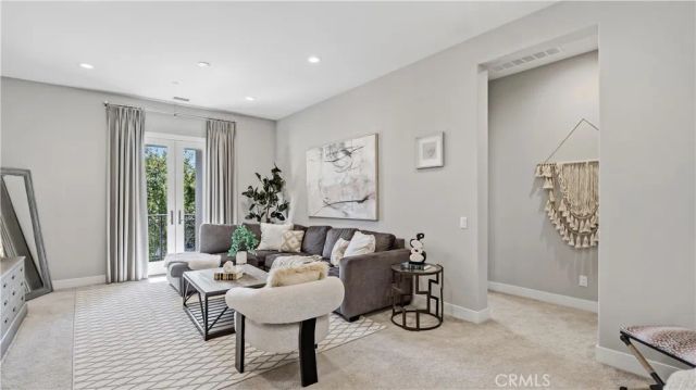 117 Interstellar, Irvine, CA 92618