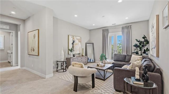117 Interstellar, Irvine, CA 92618