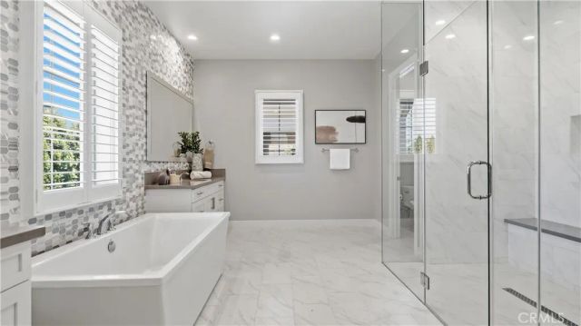 117 Interstellar, Irvine, CA 92618