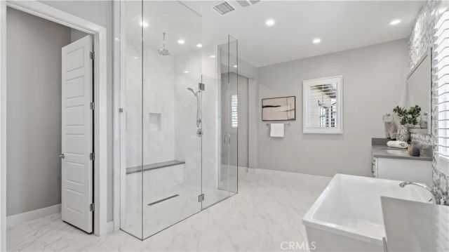 117 Interstellar, Irvine, CA 92618