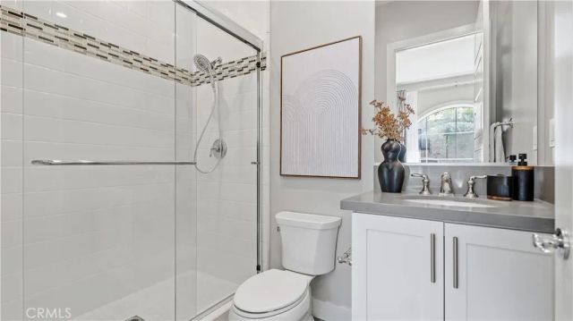 117 Interstellar, Irvine, CA 92618
