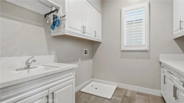 117 Interstellar, Irvine, CA 92618