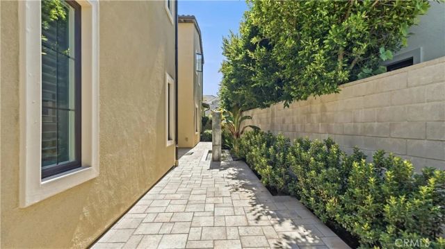 117 Interstellar, Irvine, CA 92618