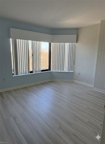 7501 River Rd Apt 5G, Newport News, VA 23607