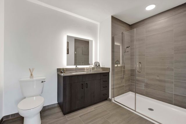 808 N Cleveland Avenue 1606, Chicago, IL 60610