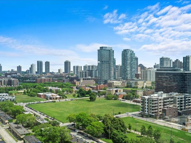 808 N Cleveland Avenue 1606, Chicago, IL 60610