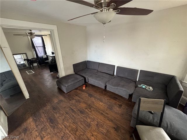 10605 Kimberley Avenue, Cleveland, OH 44108