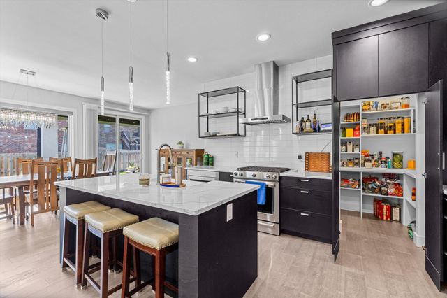 518 N Dublin Drive, Nixa, MO 65714