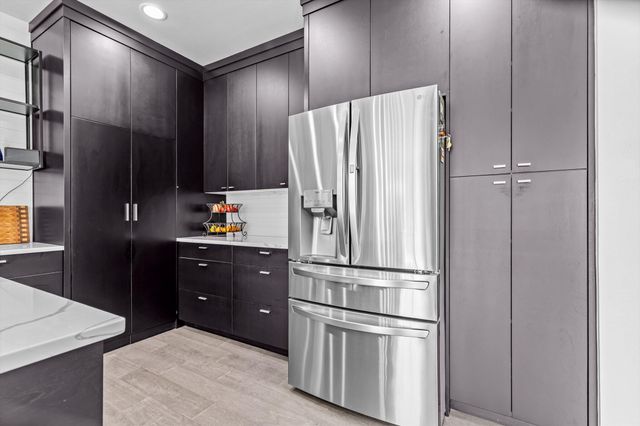 518 N Dublin Drive, Nixa, MO 65714