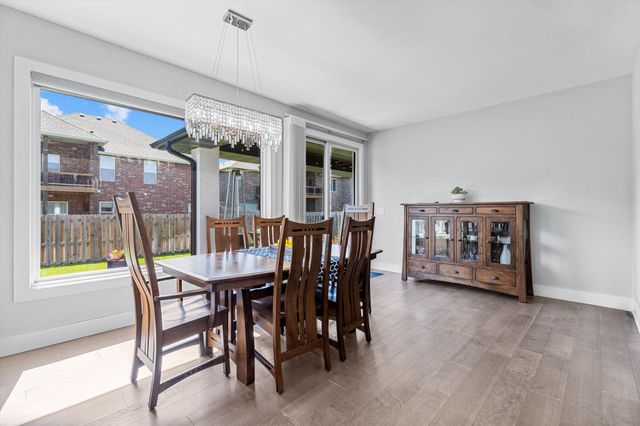 518 N Dublin Drive, Nixa, MO 65714