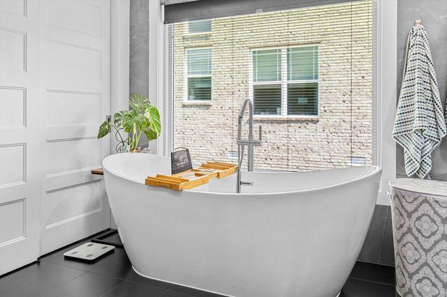 518 N Dublin Drive, Nixa, MO 65714