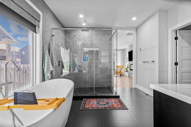 518 N Dublin Drive, Nixa, MO 65714