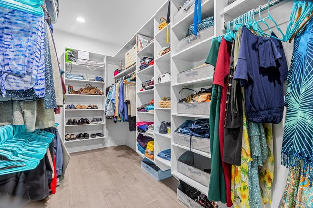 518 N Dublin Drive, Nixa, MO 65714