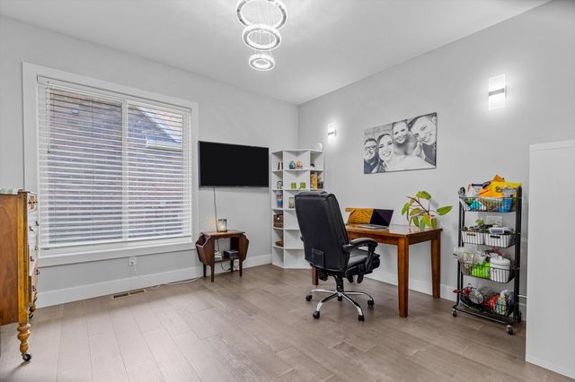 518 N Dublin Drive, Nixa, MO 65714