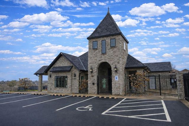 518 N Dublin Drive, Nixa, MO 65714