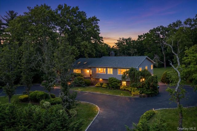 230 Richards Lane, Hewlett Harbor, NY 11557