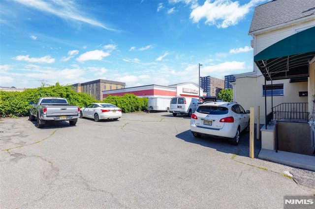 87 Old River Street, Hackensack, NJ 07601