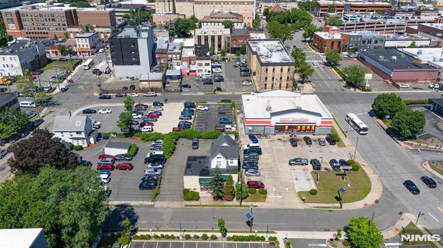 87 Old River Street, Hackensack, NJ 07601