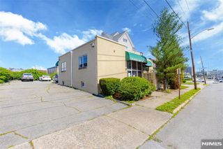 87 Old River Street, Hackensack, NJ 07601