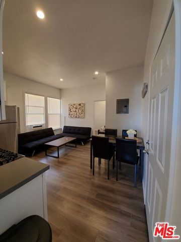 1978 Bonsallo Avenue, Los Angeles, CA 90007