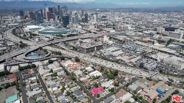 1978 Bonsallo Avenue, Los Angeles, CA 90007