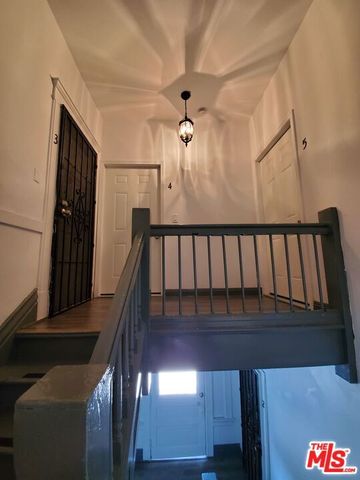 1978 Bonsallo Avenue, Los Angeles, CA 90007