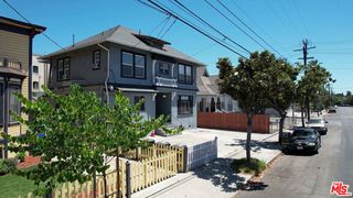 1978 Bonsallo Avenue, Los Angeles, CA 90007