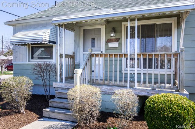 4205 17th Street, Wyandotte, MI 48192