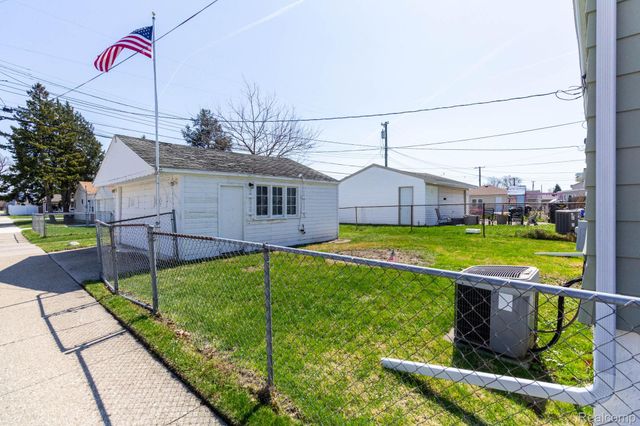 4205 17th Street, Wyandotte, MI 48192