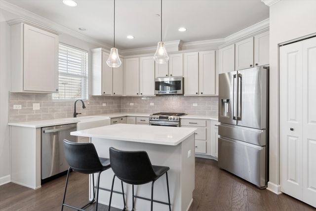 449 Ashley Avenue, La Grange, IL 60525