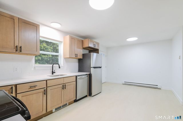 62 Chestnut St Extension 22, Danbury, CT 06810