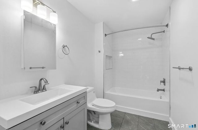 62 Chestnut St Extension 22, Danbury, CT 06810