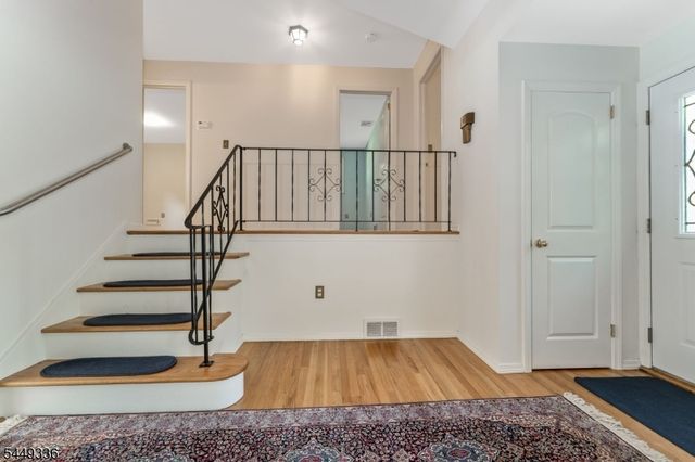 4 Glenwood Terrace, Bridgewater Twp., NJ 08807