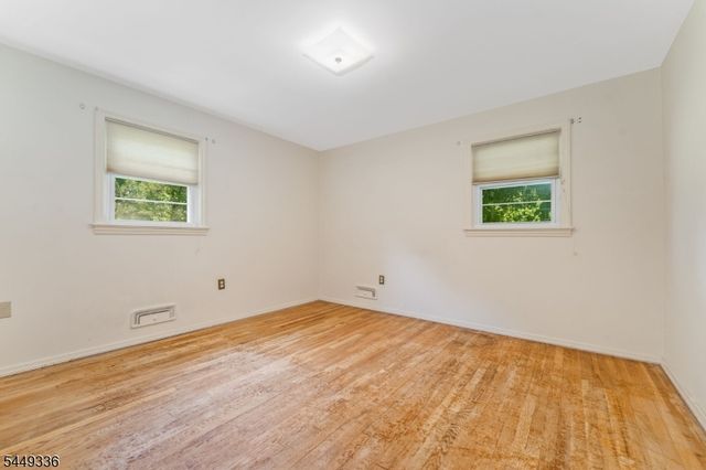 4 Glenwood Terrace, Bridgewater Twp., NJ 08807