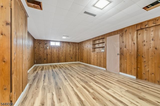 4 Glenwood Terrace, Bridgewater Twp., NJ 08807